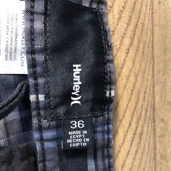 Hurley 4 pocket Shorts 🩳 in Blue and Gray Plaid. - Picture 6 of 17